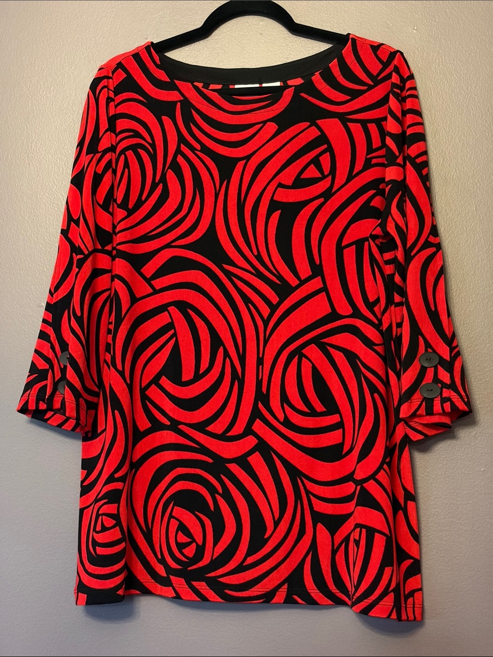 Chico's Red and Black Abstract Swirl Rose Pattern Tunic Large Size 2